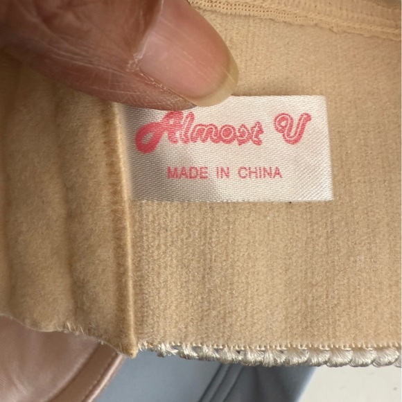 Almost U Style 1400 Mastectomy Bra Size 38C - Picture 7 of 8